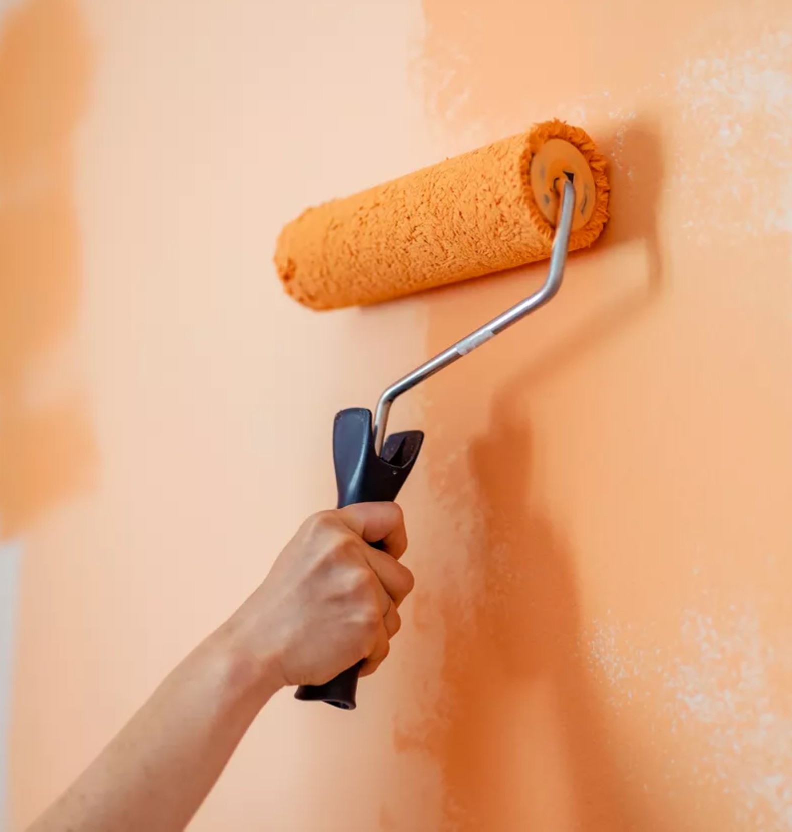 Interior wall painting and surface preparation in Dubai